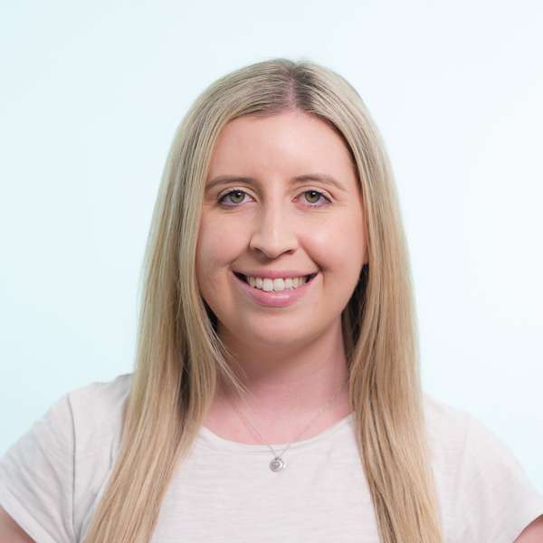 Elizabeth Barry's headshot